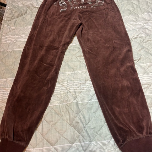 Juicy Couture Brown Velour Pants - Picture 4 of 5
